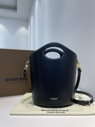 Burberry Burberry