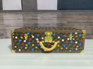 Draw-bar box Draw-bar box