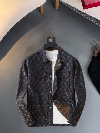 Coats & Jackets Coats & Jackets