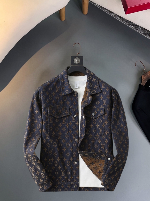 Coats & Jackets Coats & Jackets