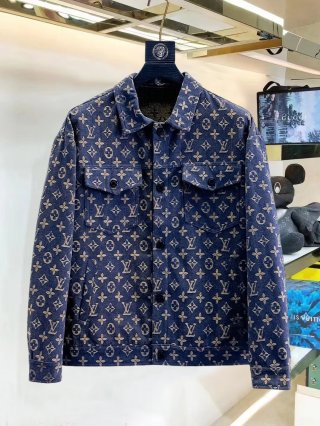 Coats & Jackets Coats & Jackets