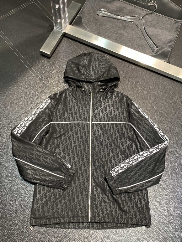 Hoodies & Sweatshirts Hoodies & Sweatshirts