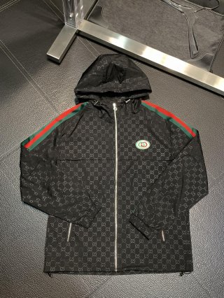 Hoodies & Sweatshirts