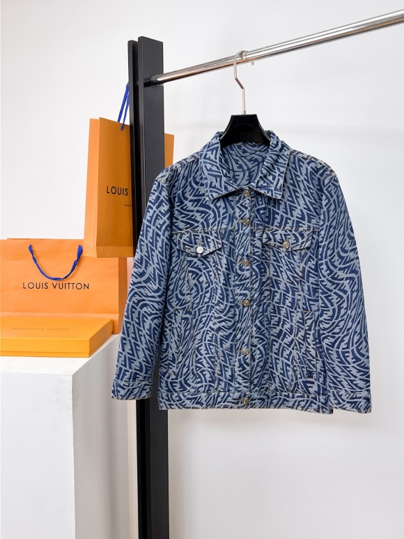 Coats & Jackets Coats & Jackets