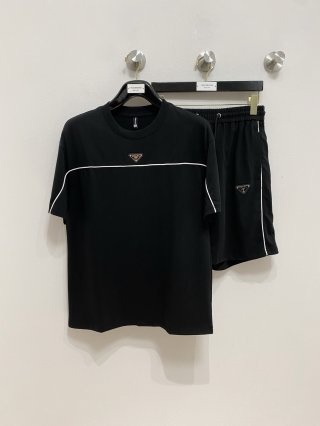 Leisure suit Leisure suit