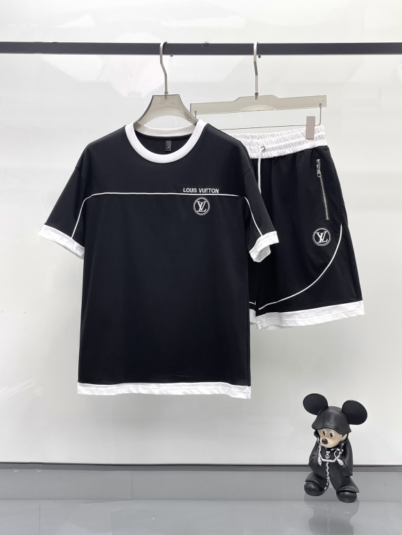 Leisure suit Leisure suit