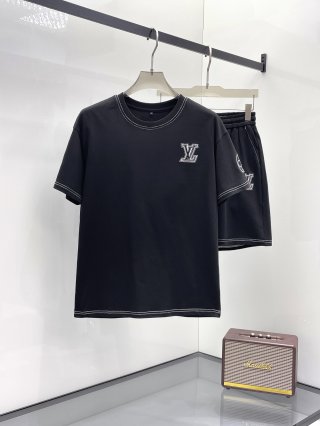 Leisure suit Leisure suit