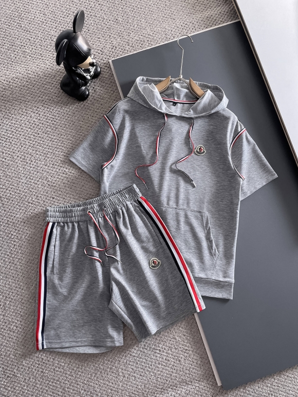 Leisure suit