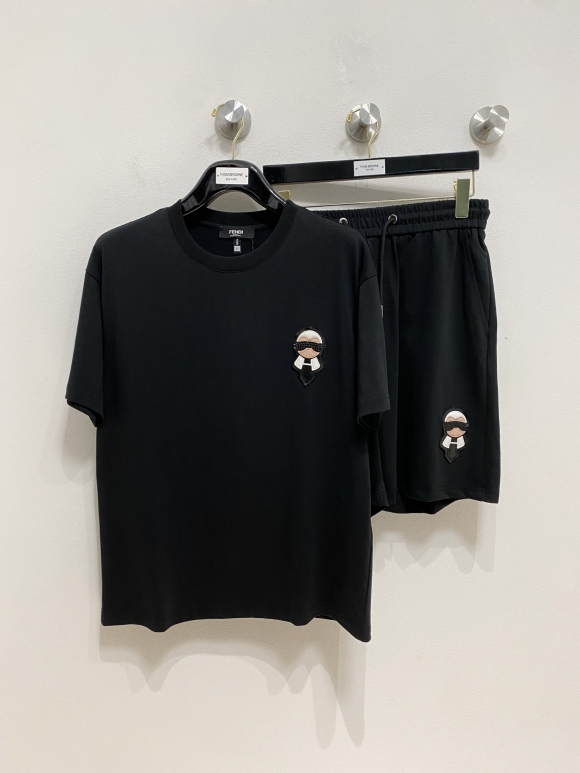 Leisure suit Leisure suit