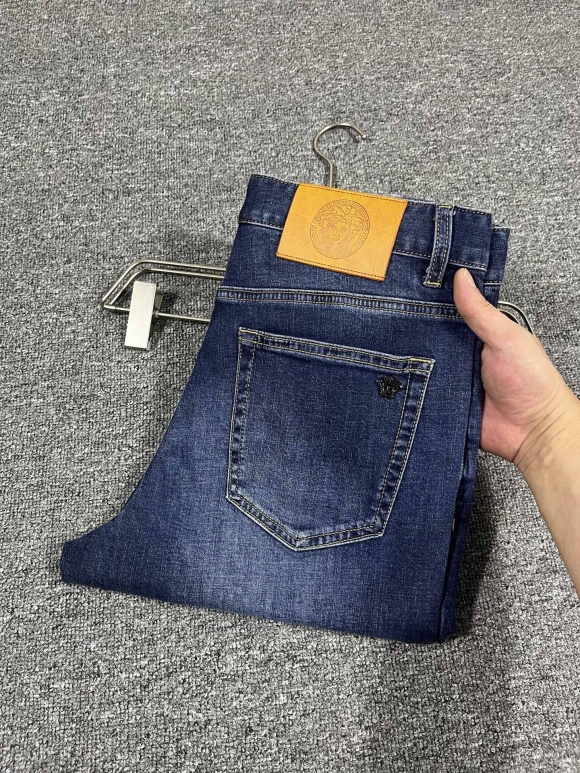 jeans jeans