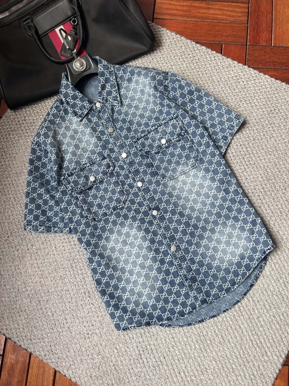 Coats & Jackets