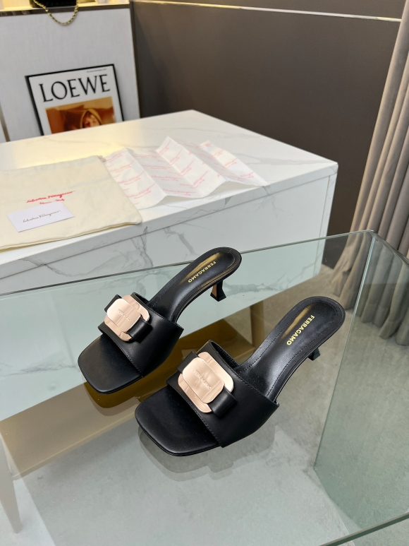 Womens shoes collection