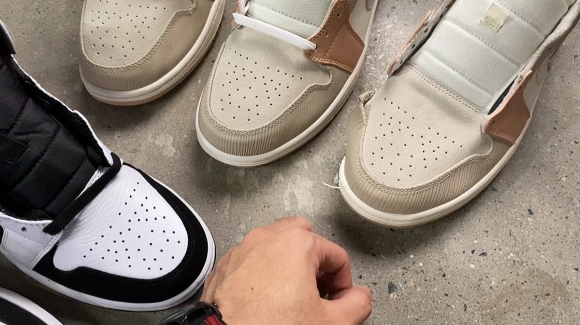 AirJordan1MidSHOES