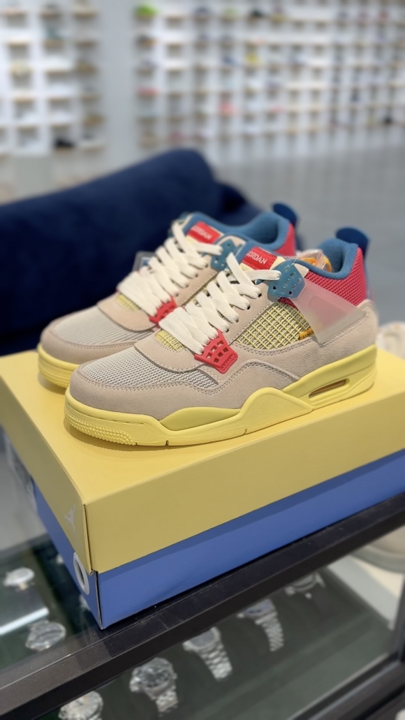 AirJordan4SHOES