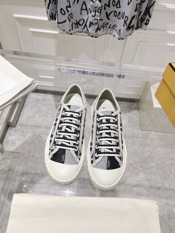 FendiSHOES