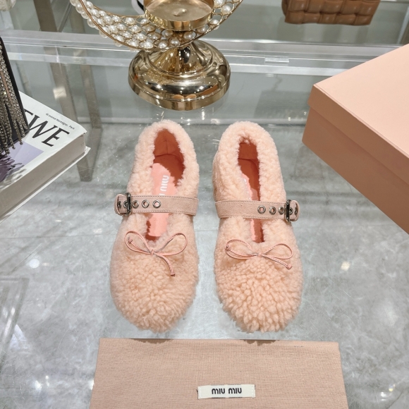 Womens shoes collection