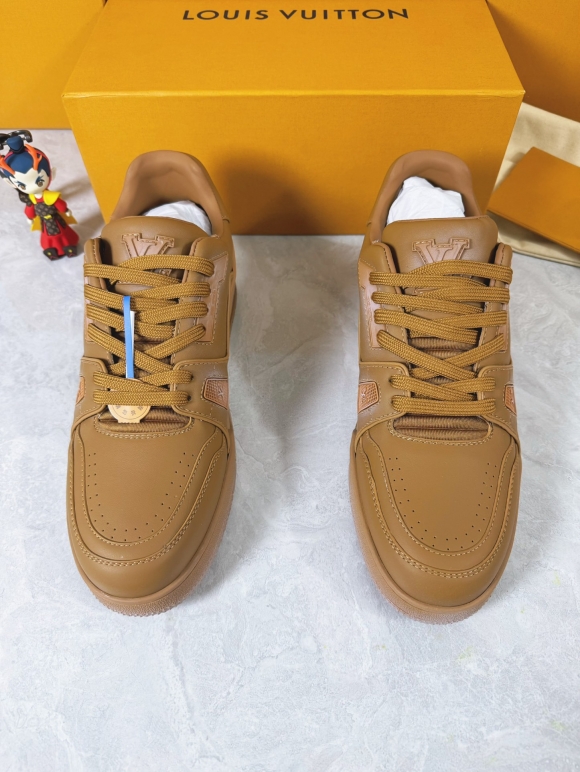 LVShoes