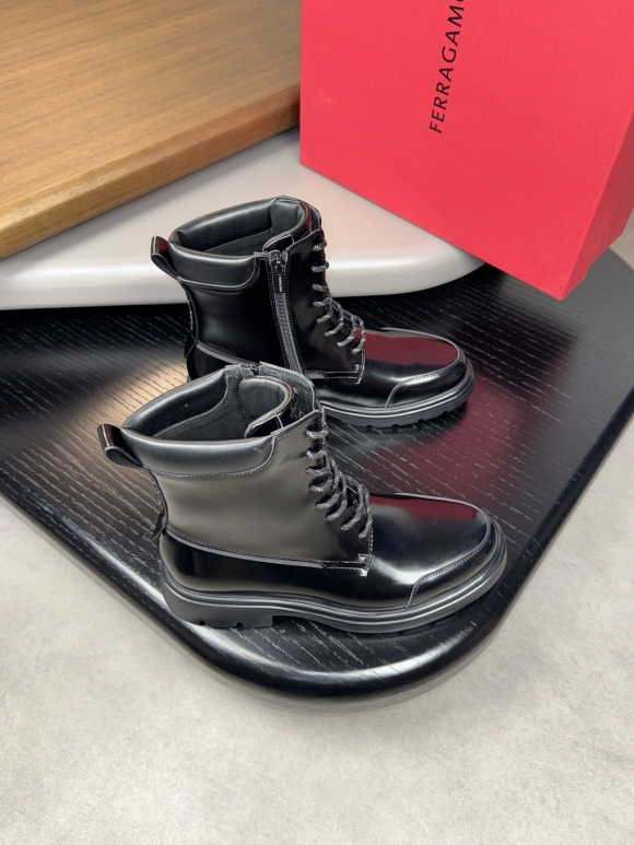 FerragamoSHOES
