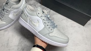 AirJordan1LowSHOES
