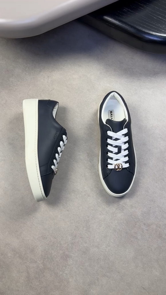 BallySHOES