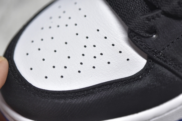 AirJordan1MidSHOES