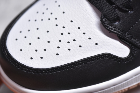 AirJordan1MidSHOES