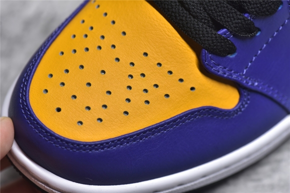 AirJordan1MidSHOES