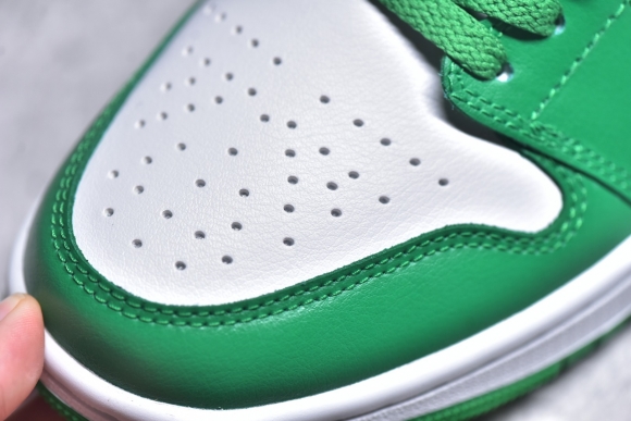 AirJordan1LowSHOES