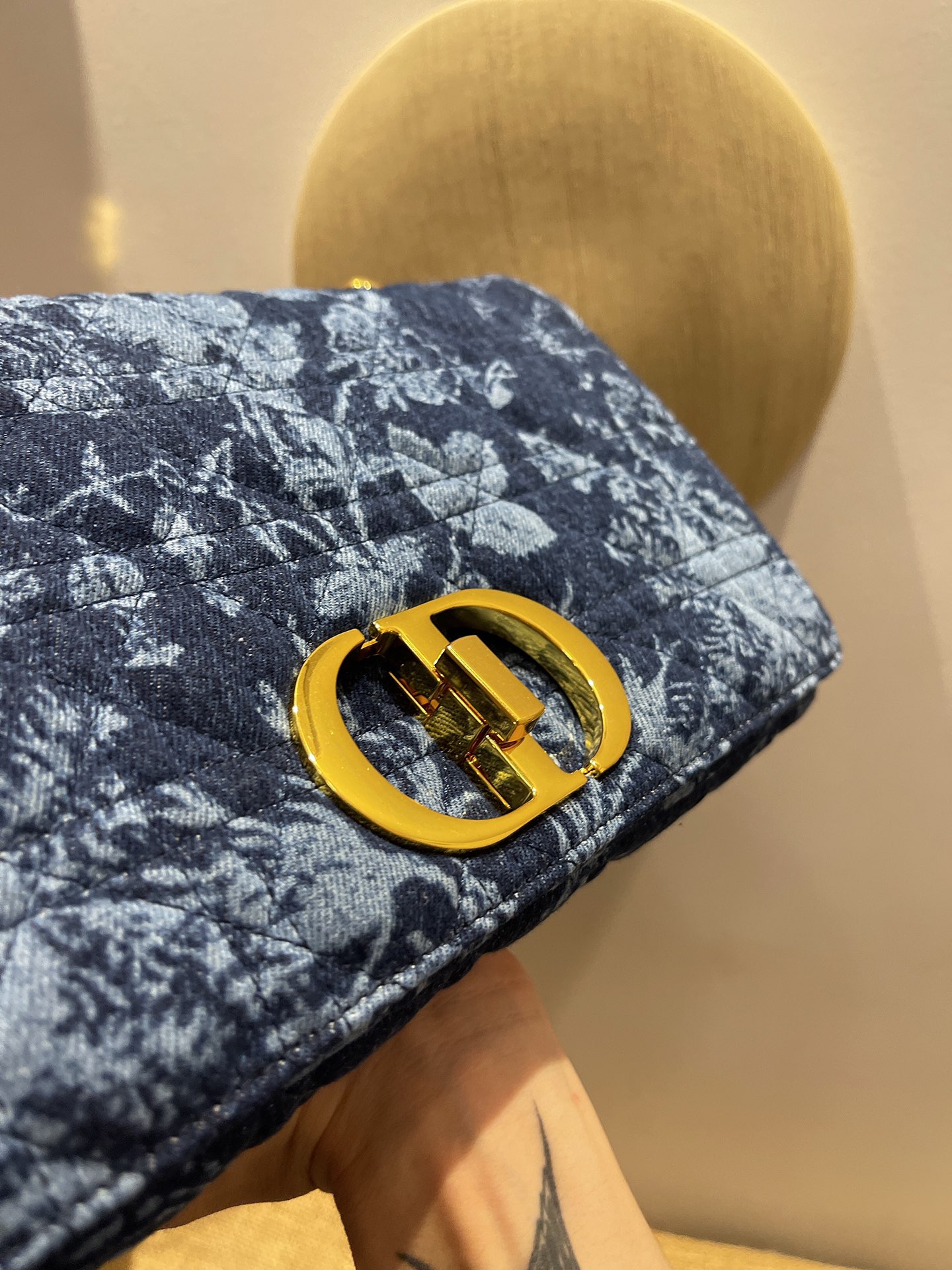 Dior