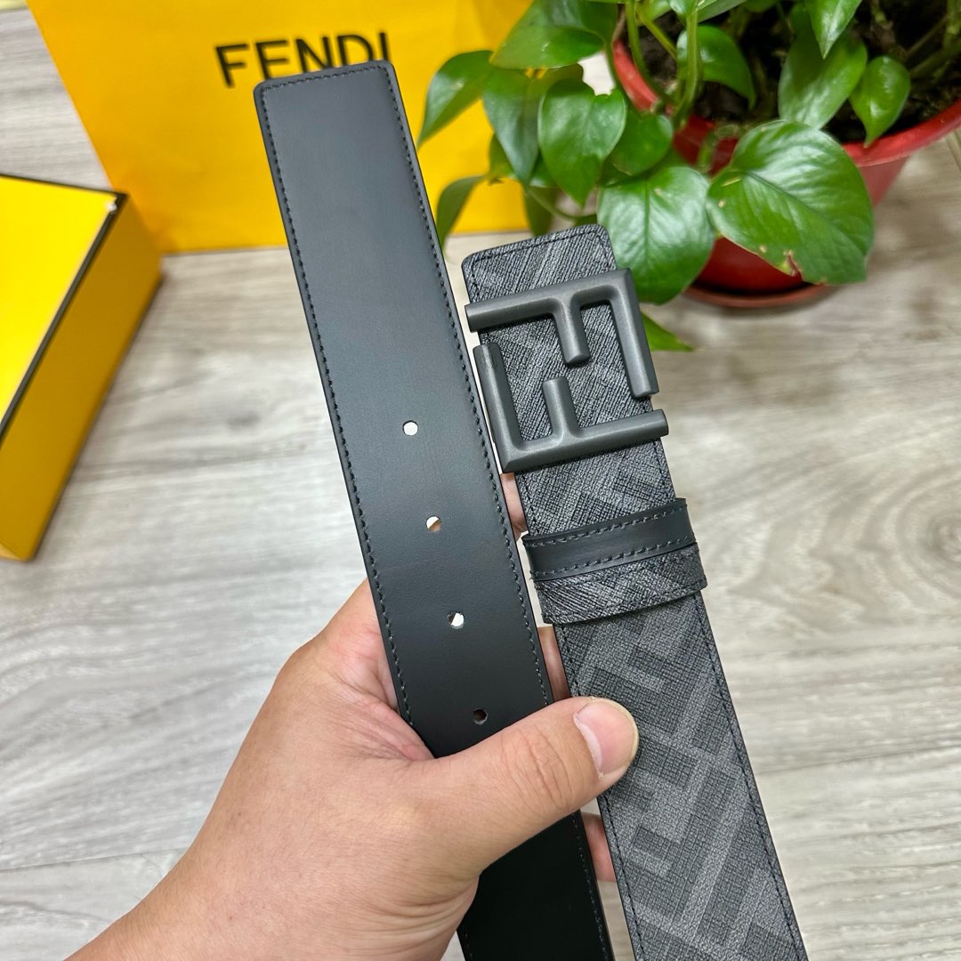 Fendi-Belts