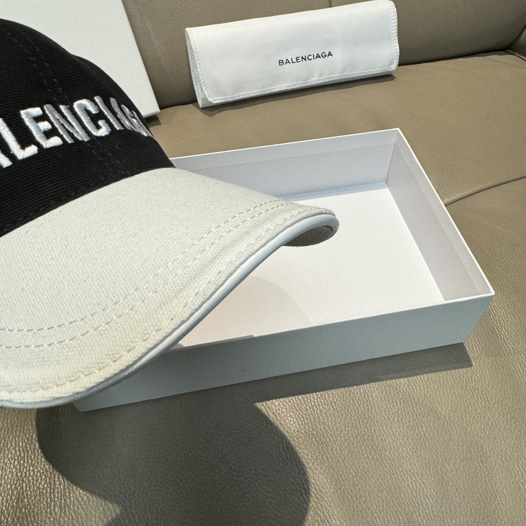 Balenciaga-7