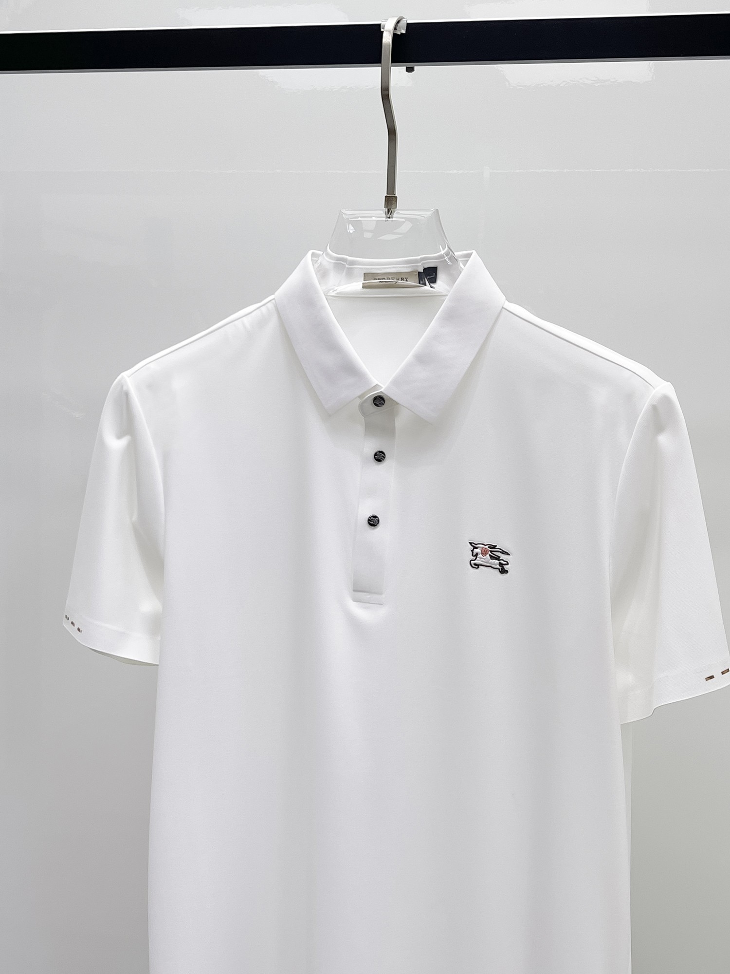 Polos