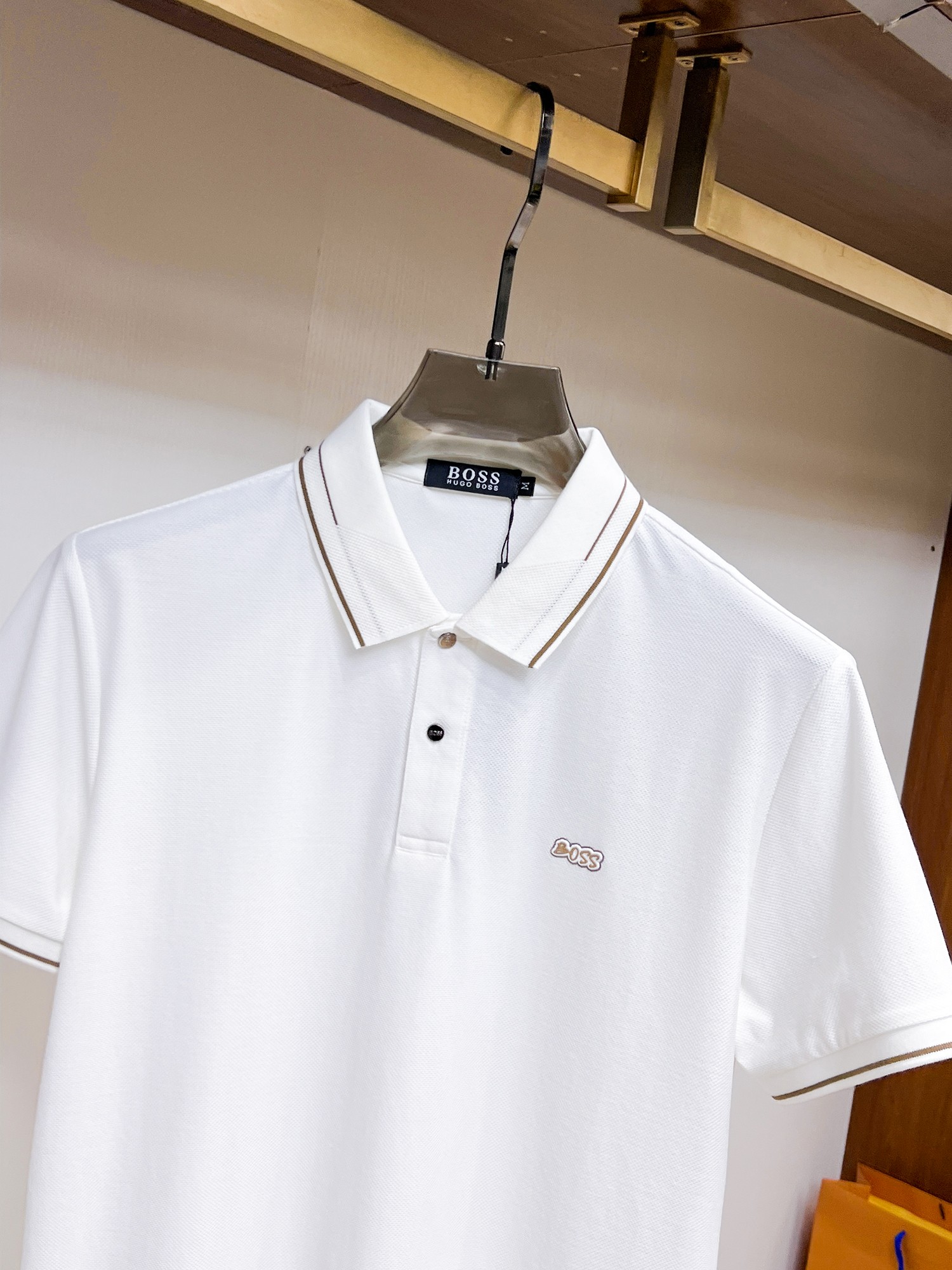 Polos