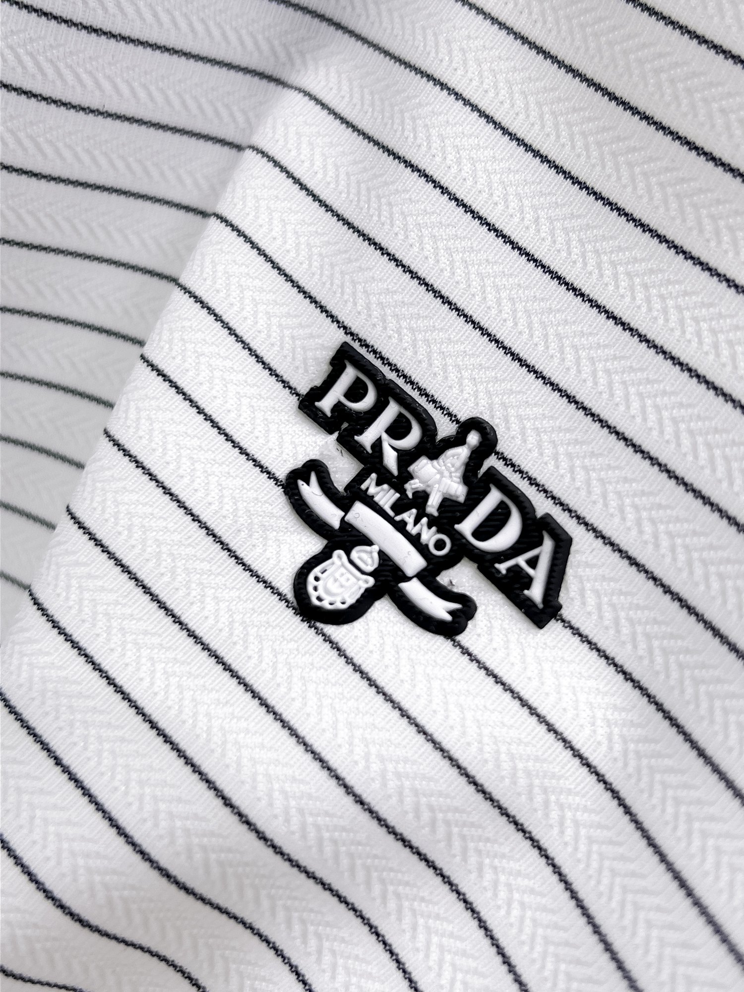Polos
