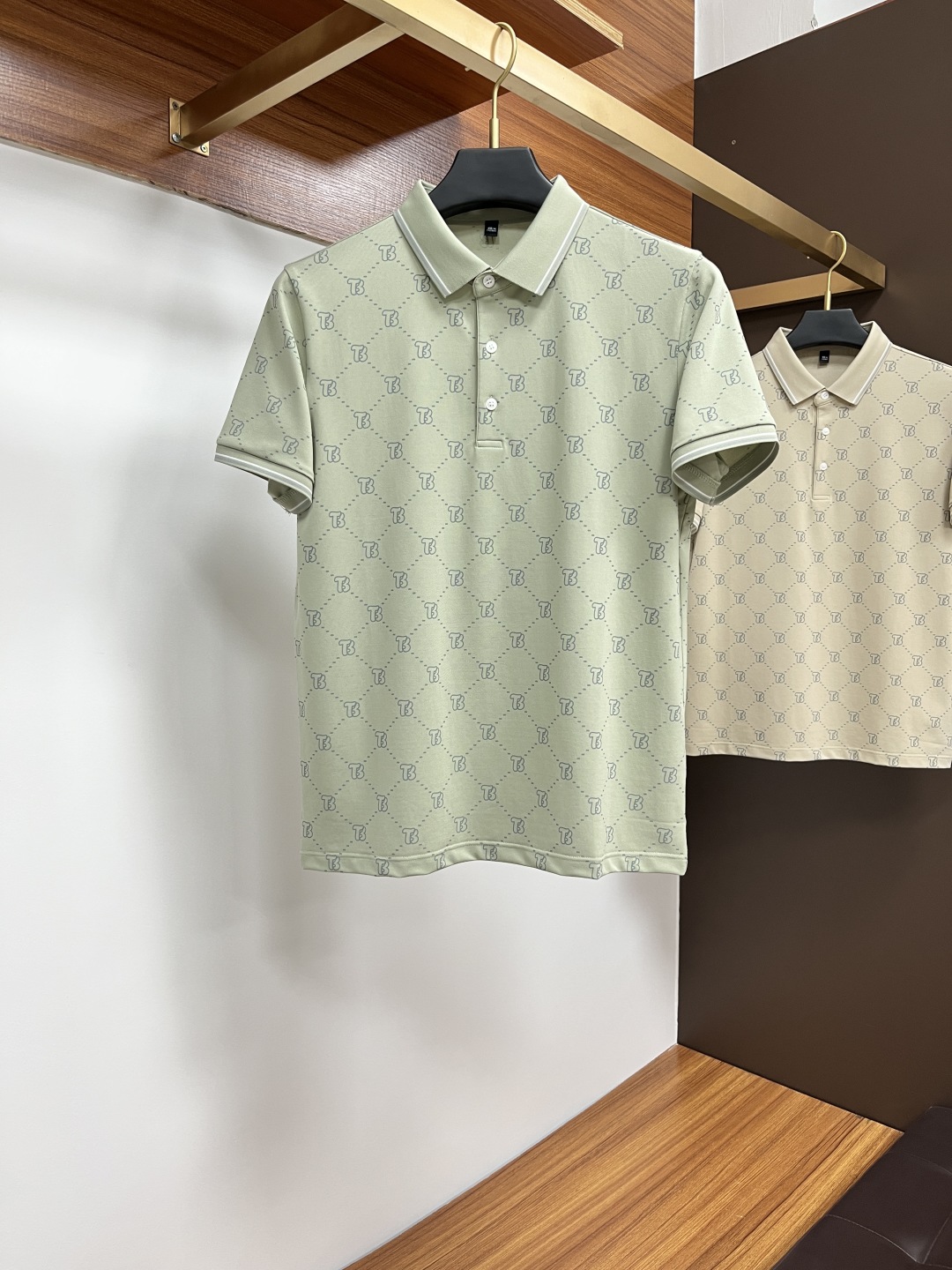 Polos