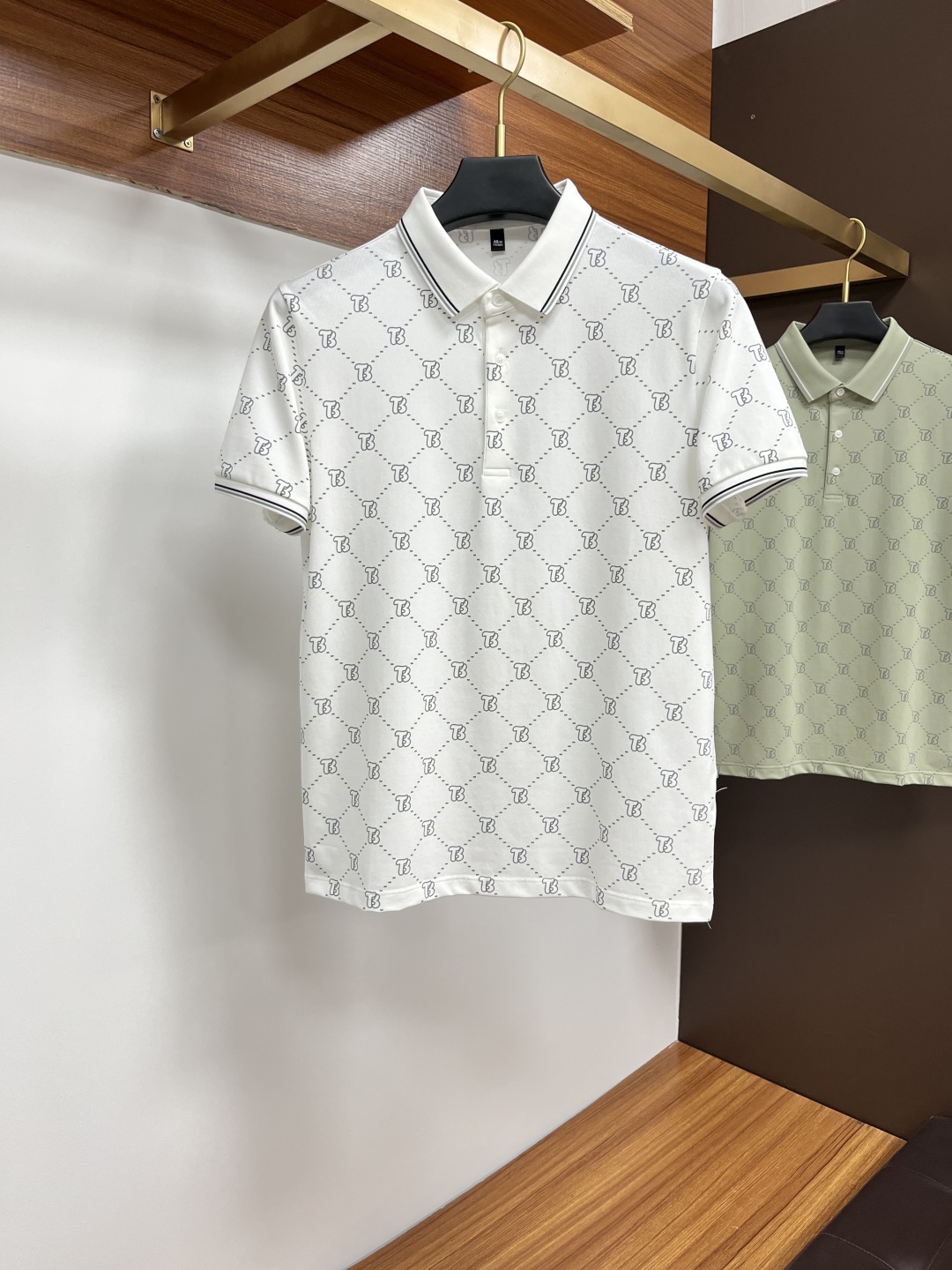 Polos
