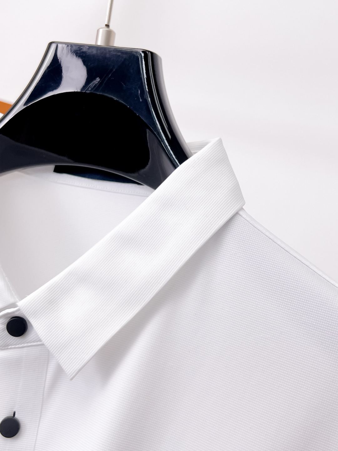 Polos