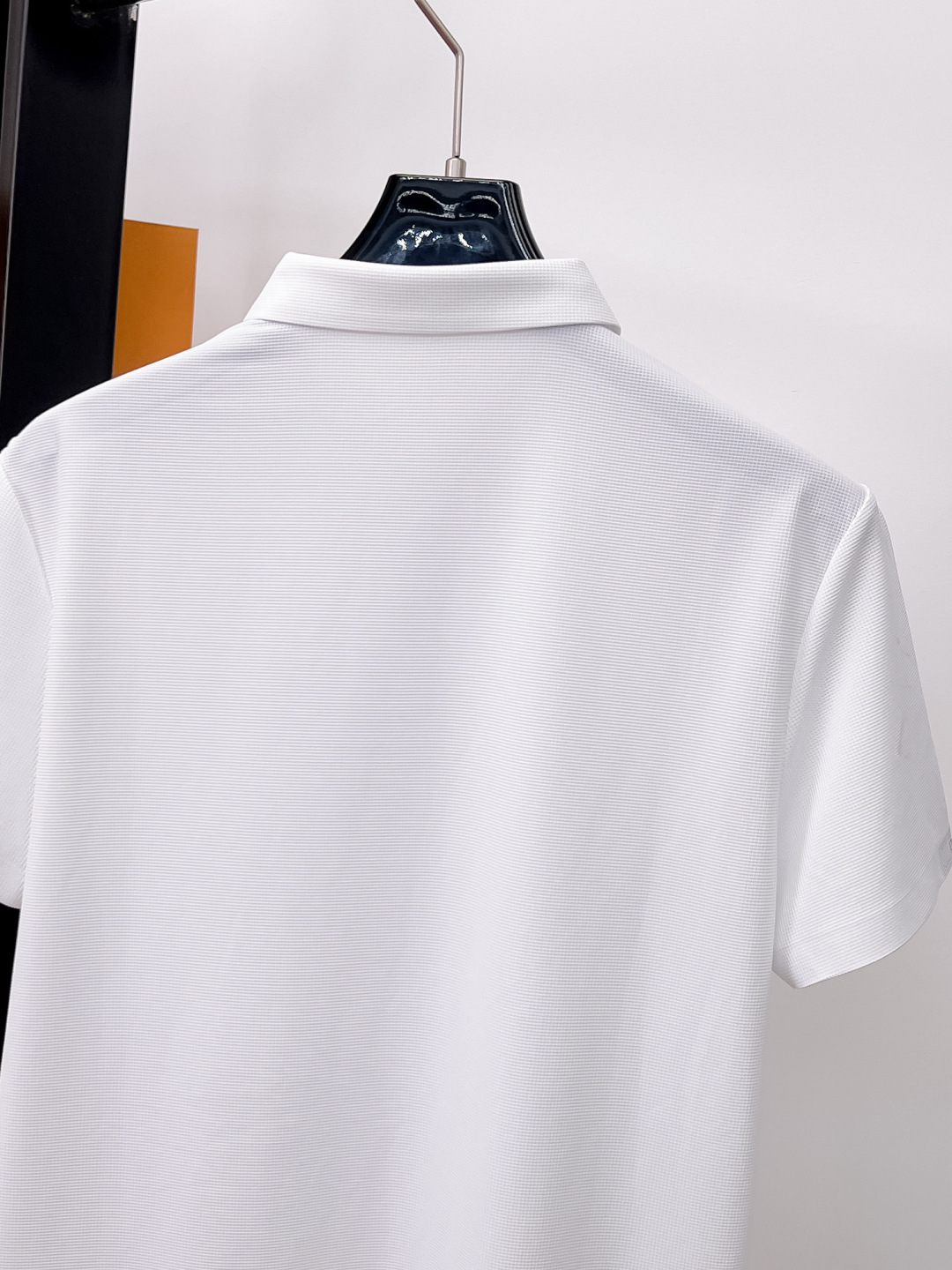 Polos