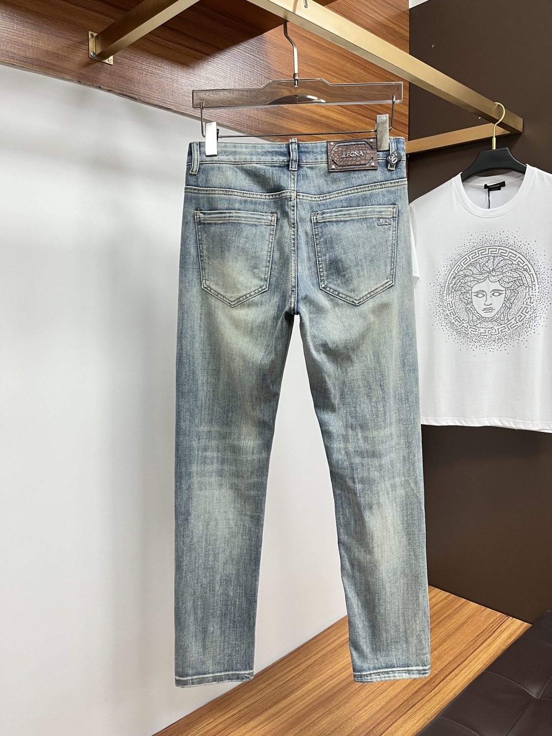 jeans