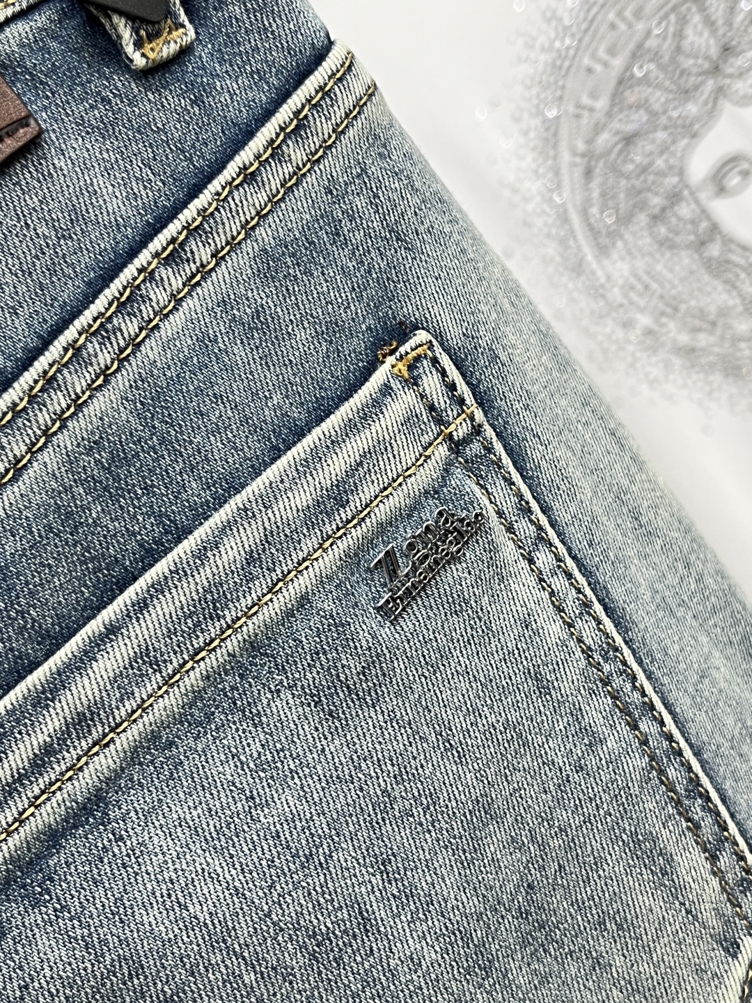 jeans