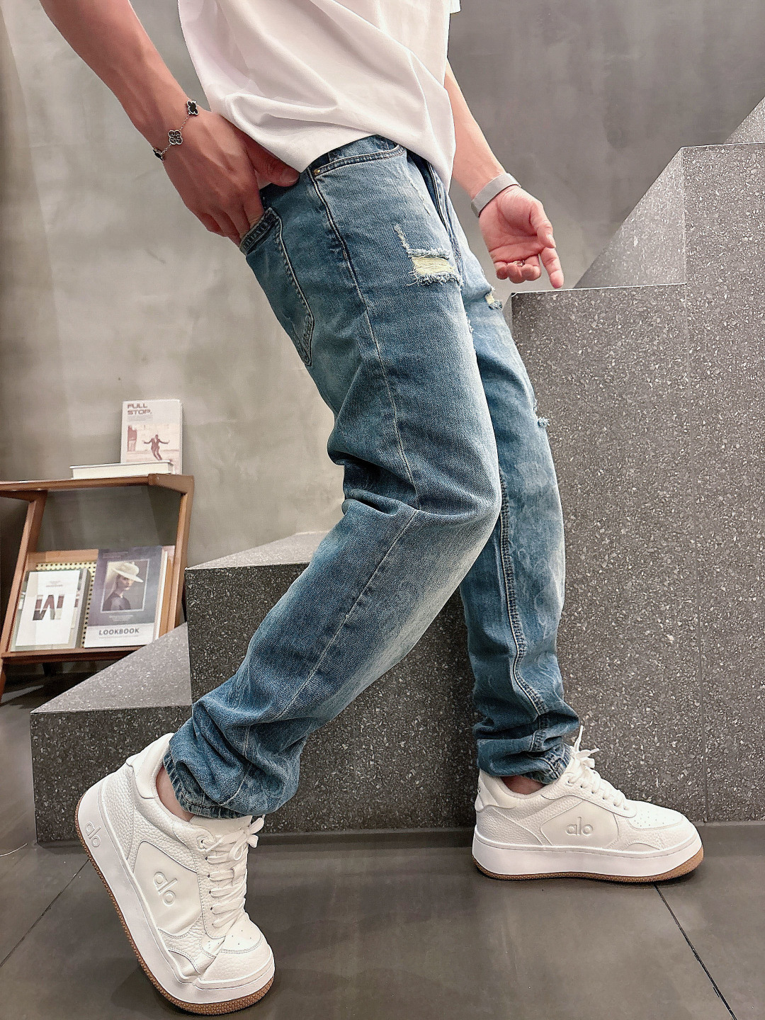 jeans