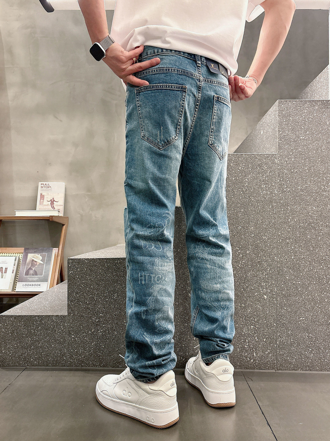 jeans