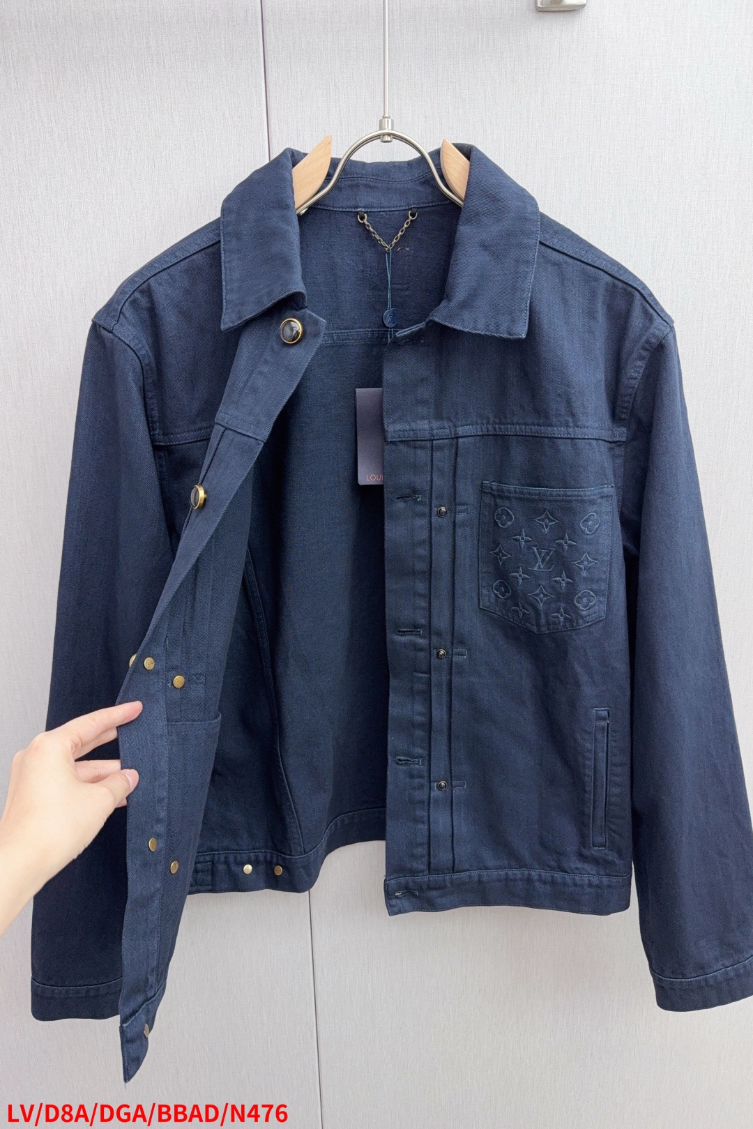 Coats & Jackets