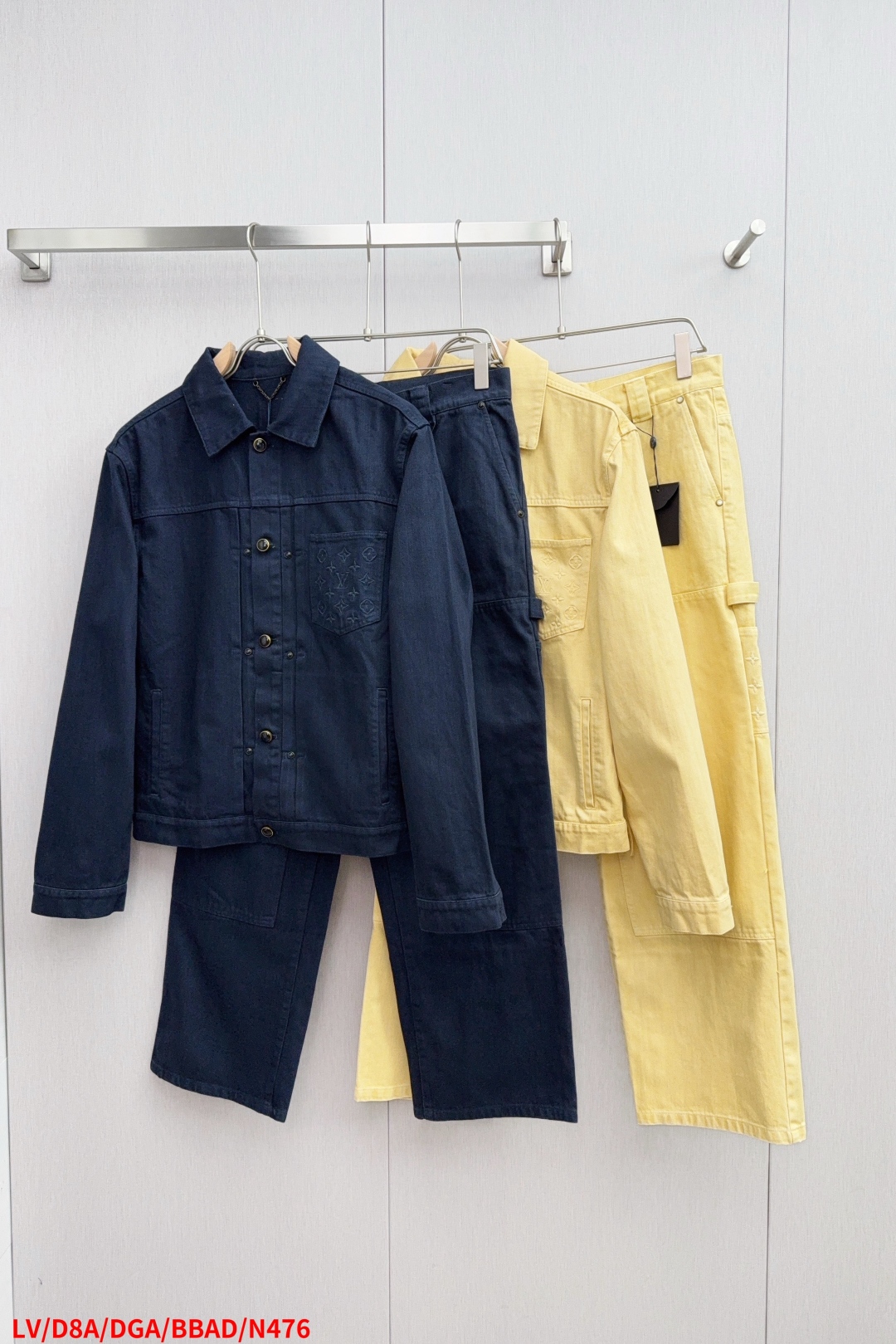 Coats & Jackets