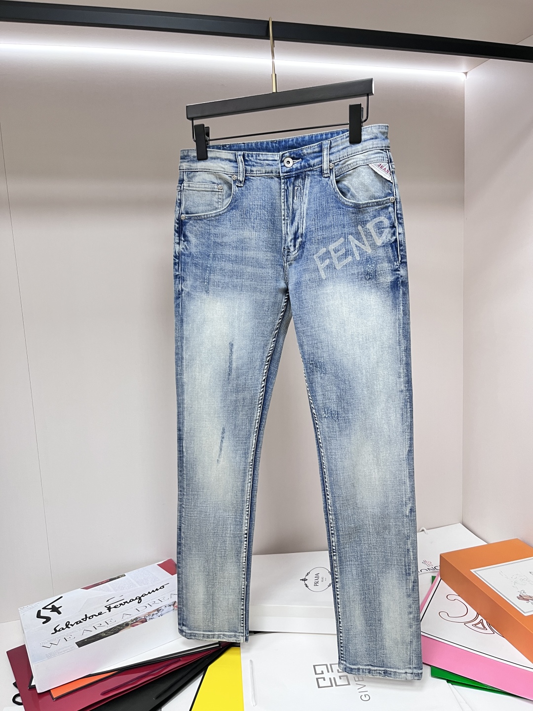 jeans
