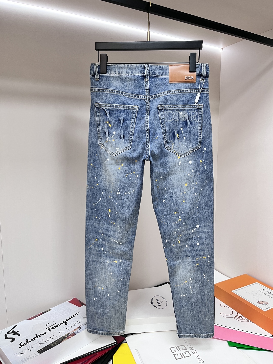 jeans