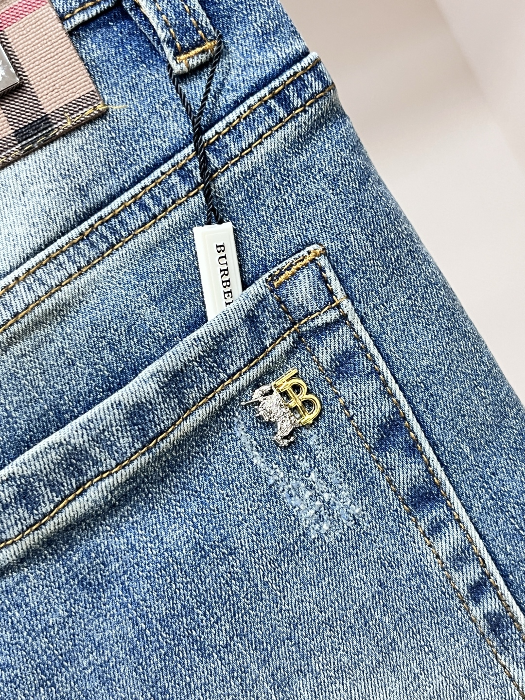 jeans