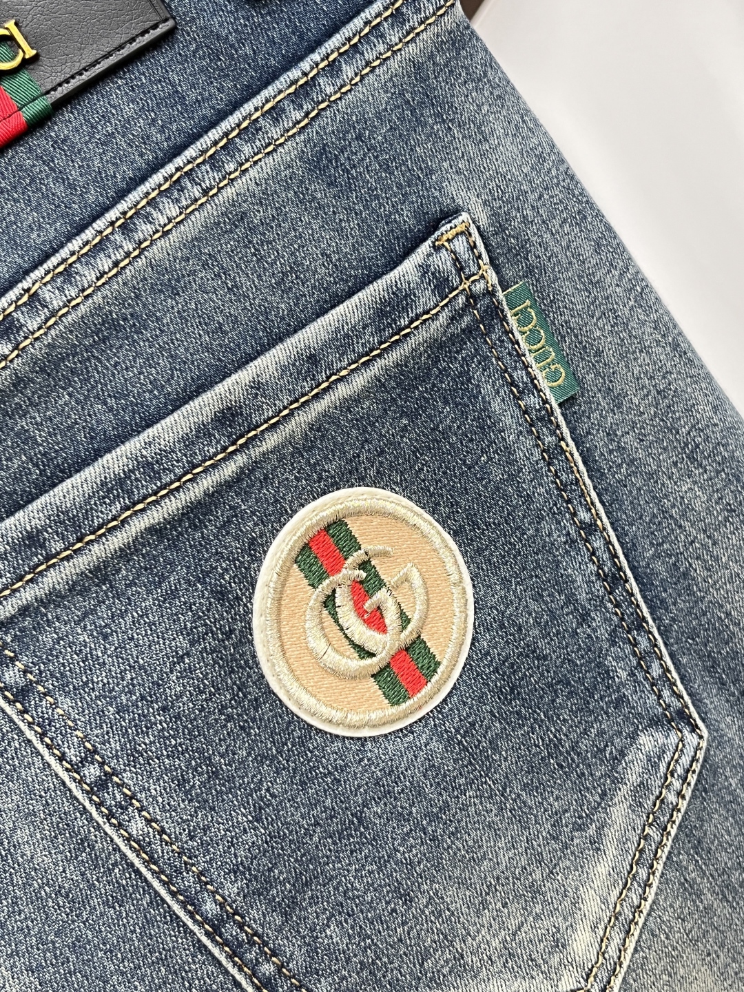 jeans