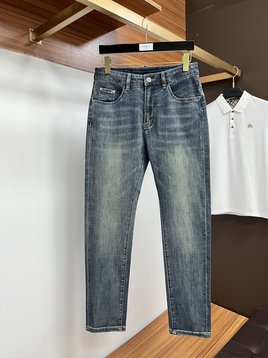 jeans