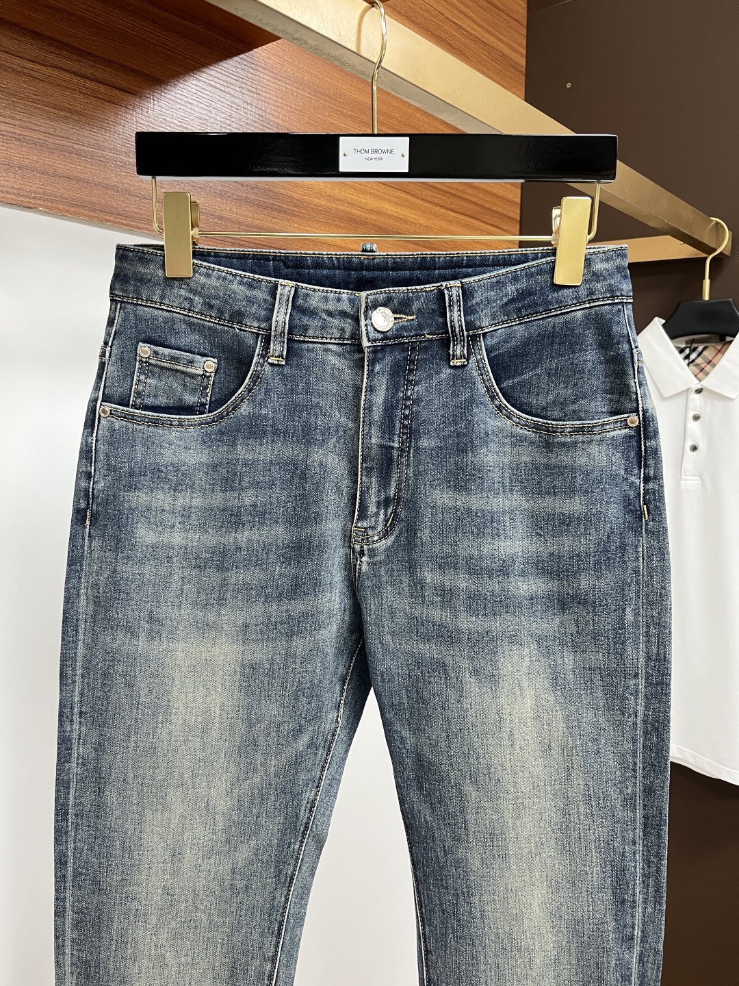jeans